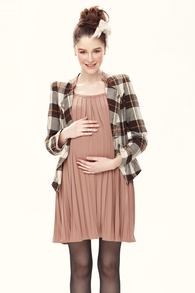 38周短款格子經(jīng)典小西裝