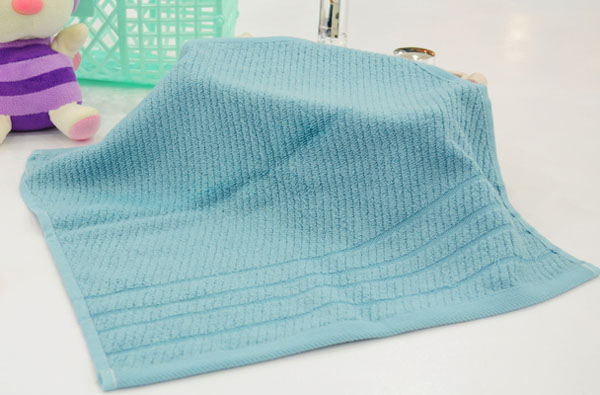 智陽(yáng)兒童方塊巾