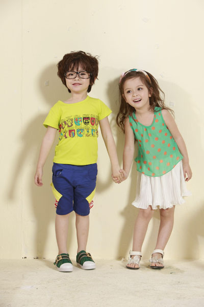 芽芽逗丁新款男童女童套裝