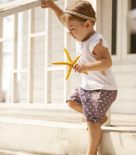 哇喔哇喔可愛(ài)針織背心新款