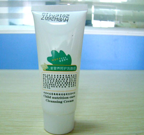 咪咪寶貝兒童營(yíng)養(yǎng)呵護(hù)洗面奶