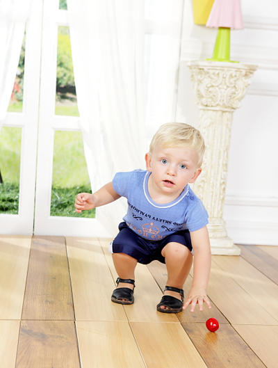 丑丑新款童裝藍(lán)色