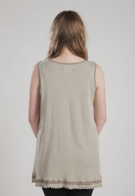 寶巢孕婦裝背心背面