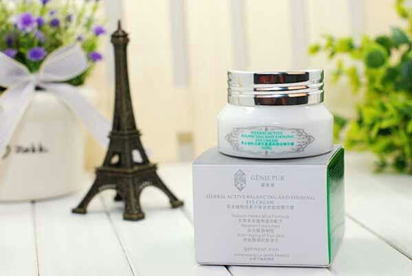 �����ݲݱ�ֲ�����ƽ��o���۲����A˪