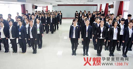 團隊協(xié)作共鑄火爆輝煌