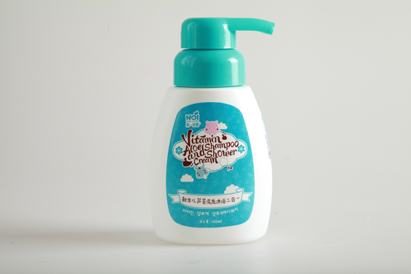 第一孕嬰新生兒蘆薈洗發(fā)沐浴二合一.jpg 第一孕嬰新生兒蘆薈洗發(fā)沐浴二合一.jpg