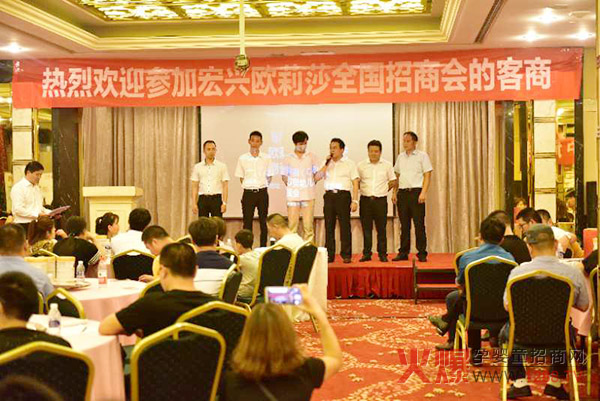 ȫSչF(xin)Ʒ Wɯ̷Ϻ̕(hu)٬F(xin)ӆ؛