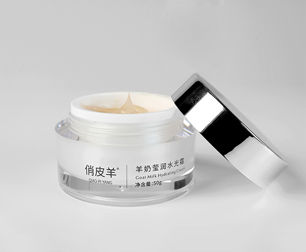 俏皮羊羊奶瑩潤(rùn)水光霜