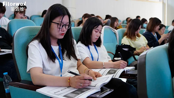 菲洛維HES菁英伙伴專業(yè)學(xué)術(shù)峰會(huì)南京站9.jpg 菲洛維HES菁英伙伴專業(yè)學(xué)術(shù)峰會(huì)南京站9.jpg