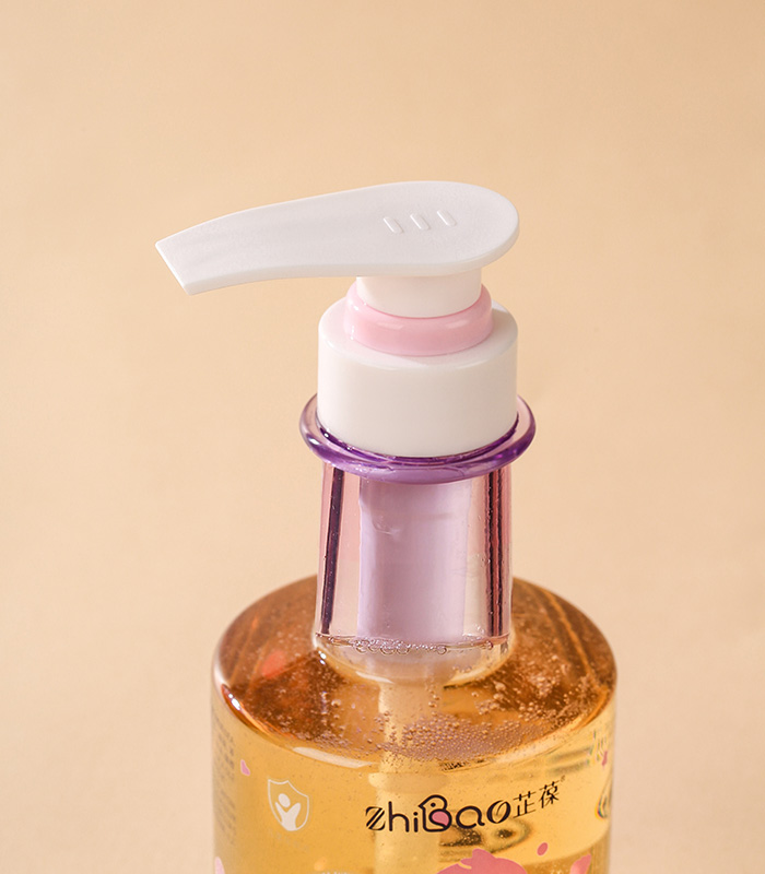 芷葆嬰童凈潤親膚沐浴油5.jpg