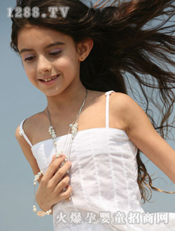 �����ƃ���ɫȹ�b