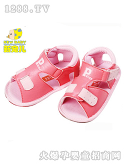 ������ɫ��Ь