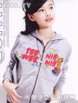 С�����һ�ɫŮͯ�\������