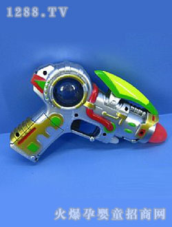 �л���ɫ4���Z(y��)���W�☌