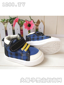 ͯ�ľ��{(l��n)ɫ�r(sh��)�з���Ь