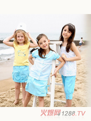 �옷(l��)���R�ɐ�Ůͯ�b