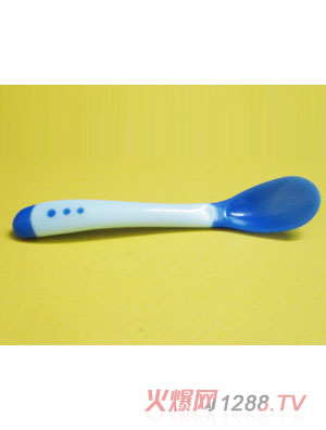 �냺�{(l��n)ɫ���z����